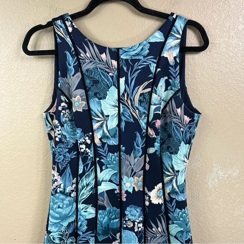 WHBM sleeveless floral fit and flare  mini dress. - Picture 4 of 9